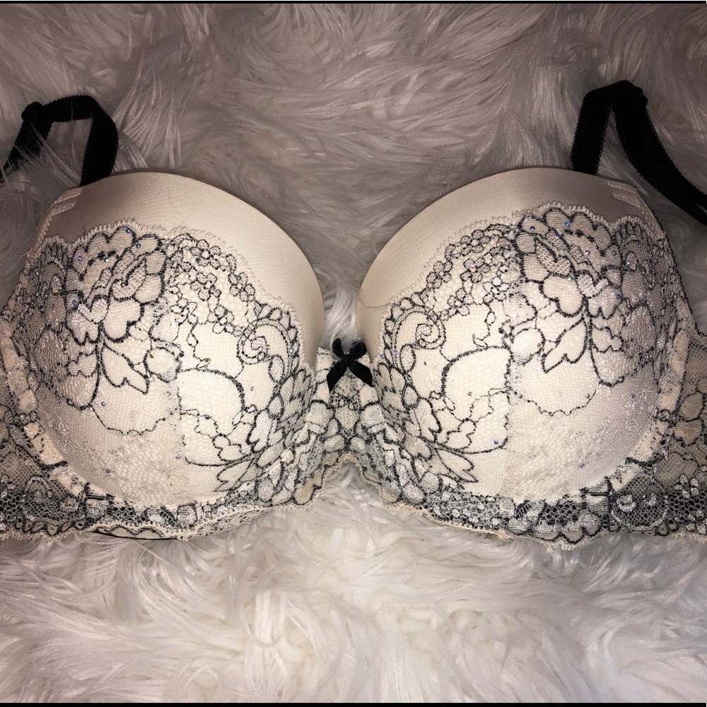 Victoria’s Secret Dream Angels Bra